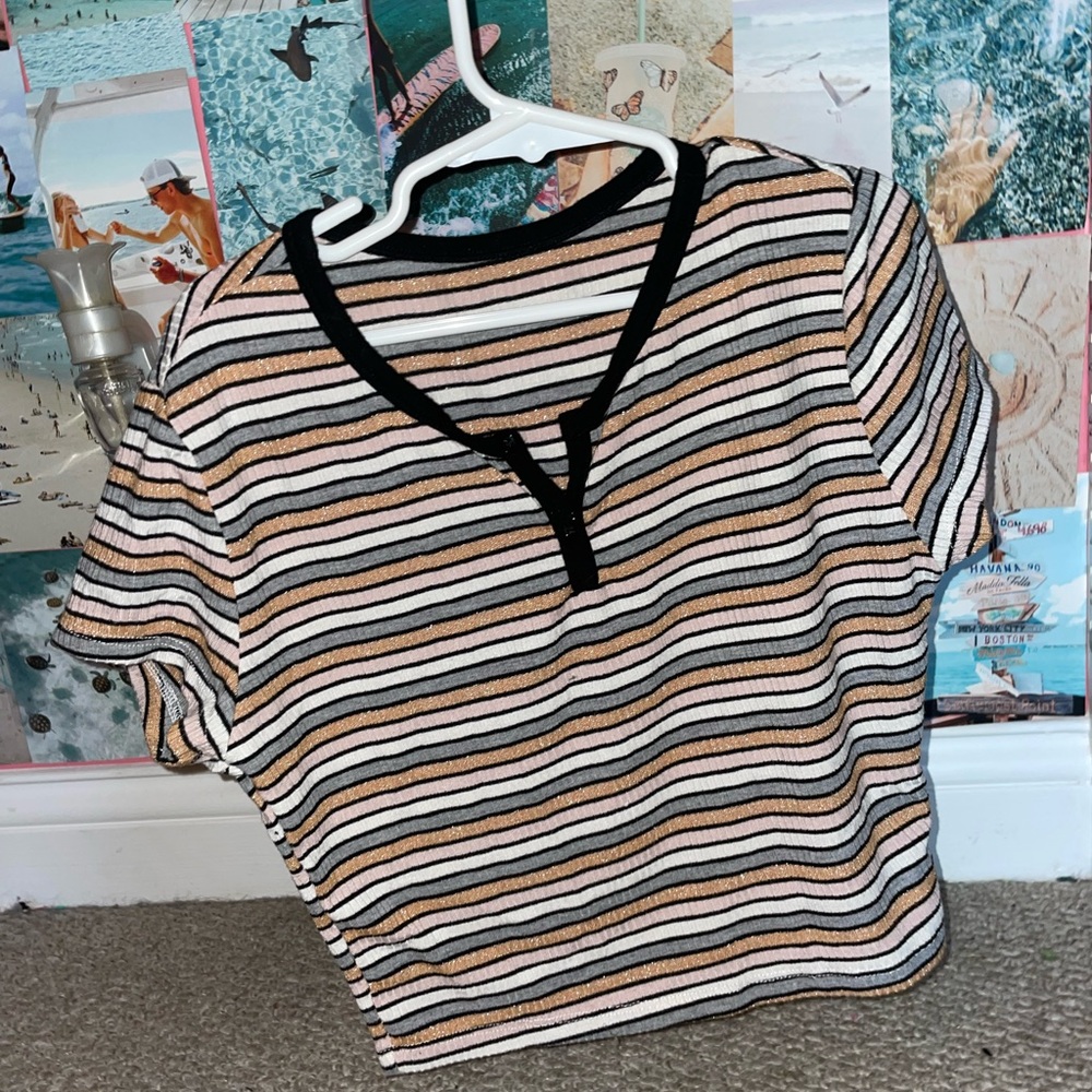 Cropped shirt
